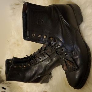 ARIAT paddock boots.